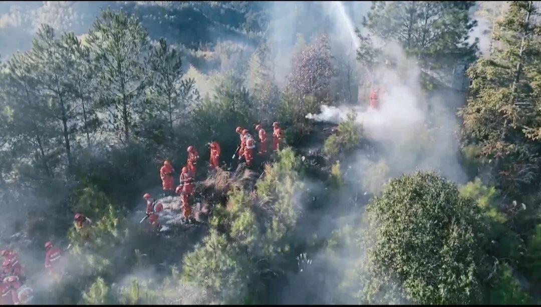 饶市森林消防队伍联训联战活动圆满收官不朽情缘联训砺精兵 联战筑防线年上(图4)
